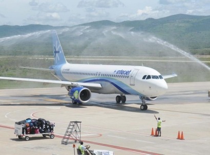 Primer vuelo comercial con biocombustible