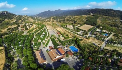 Camping con autoconsumo solar, igual a 30% de ahorro