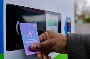 UK hits 100,000 public EV chargers