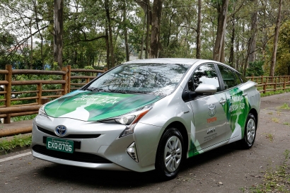 Toyota presenta en Brasil el primer vehículo híbrido eléctrico-etanol