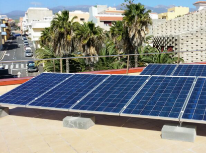 Navegación aérea: desaparece otra de las barreras administrativas que ralentizaban innecesariamente el autoconsumo solar fotovoltaico