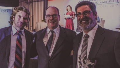 El Príncipe Alberto de Mónaco entrega a Acciona el Premio Nacional de Medio Ambiente de Chile