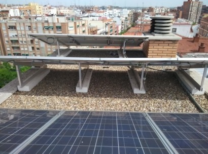 Unidas Podemos plantea ampliar las redes de autoconsumo y permitir comunidades energéticas de 20 kilómetros