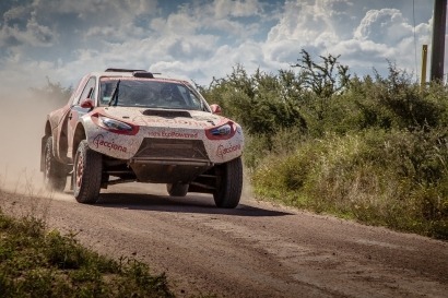 Los vehículos que participan en el Rally Dakar gastan una media de 25 litros por cada 100 kilómetros recorridos