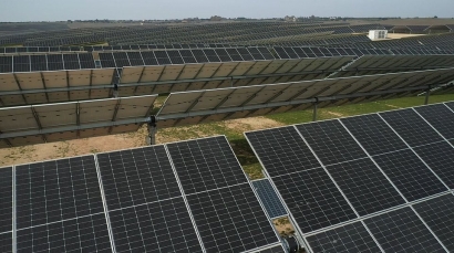 Alterna Energía será la encargada del mantenimiento de tres plantas fotovoltaicas de 137 MW en Cáceres