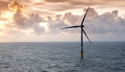BP se alía con la noruega Equinor para desembarcar en el negocio eólico marino