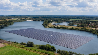 BayWa r.e. construye una de las mayores plantas fotovoltaicas flotantes en Alemania