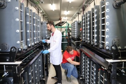 El CSIC comienza las pruebas de su batería de flujo redox de 50 kW