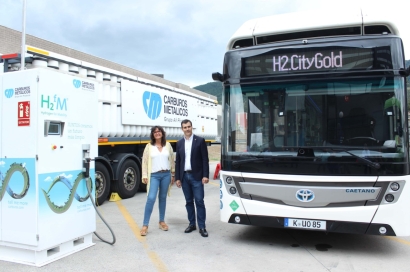 Carburos Metálicos completa en Bizkaia su décima prueba de repostaje de un autobús de hidrógeno