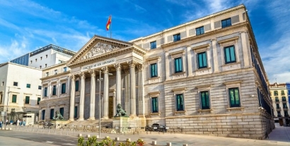 El Congreso abre un concurso para instalar autoconsumo en seis de sus edificios