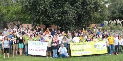 Dos mil personas completan la primera planta solar colectiva de Som Energia