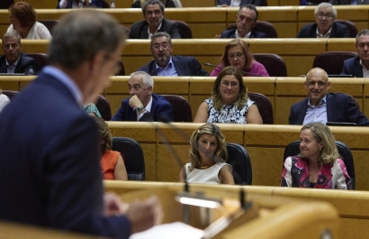 Sánchez le recuerda a Feijóo que fue Rajoy quien aprobó un impuesto al Sol y elevó hasta el 21% el IVA de la luz