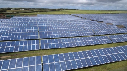 Concluye la instalación de la planta fotovoltaica con almacenamiento energético del proyecto Flexgenera en Cubillos del Sil 