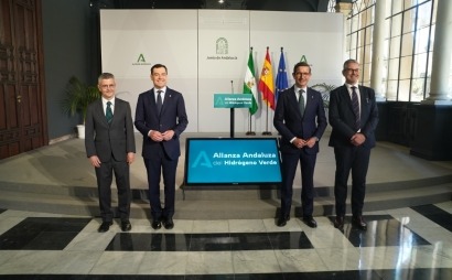 Moreno Bonilla quiere convertir Andalucía en referente mundial de la producción y exportación de hidrógeno verde