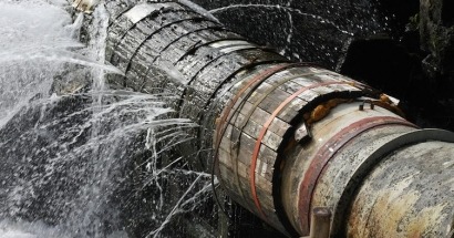 ¿Producir hidroelectricidad aprovechando la diferencia de presiones de la red urbana de distribución de agua?