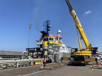 Avanza en aguas neerlandesas el primer proyecto eólico-solar marino del mundo