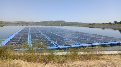 La toledana Quesos de Hualdo apuesta por la energía solar fotovoltaica... flotante