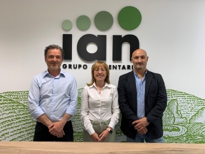 Grupo Alimentario IAN y Quantica Renovables ponen en marcha unos 9.000 paneles solares en sus plantas