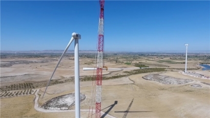 Comienzan a instalar en Zaragoza los aerogeneradores Siemens Gamesa del parque eólico El Pradillo
