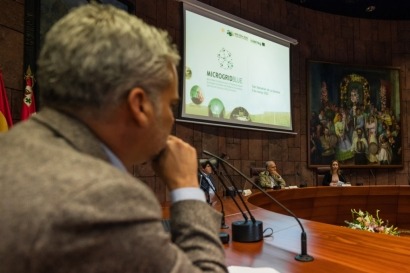 Canarias pone rumbo al autoconsumo 100% por la vía de las comunidades energéticas y las microrredes locales