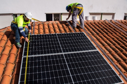 LONGi dona módulos solares a un pueblo rural para su comunidad energética