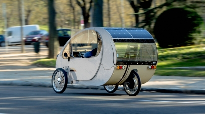 Evovelo presenta en Málaga su triciclo electrosolar