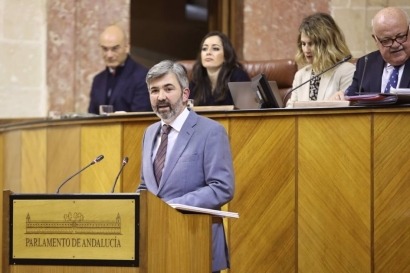El PP tumba en Andalucía la moratoria renovable que pedían 70 ayuntamientos