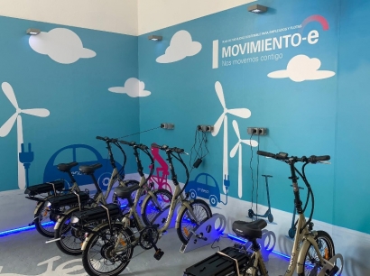Endesa pone en marcha un sistema de préstamo gratuito de bicicletas y patinetes eléctricos para sus empleados