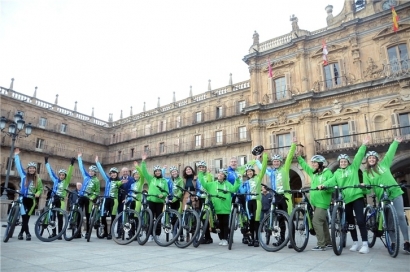 La caravana ciclista Moving for Climate NOW parte de Salamanca con rumbo a la CoP25 de Madrid