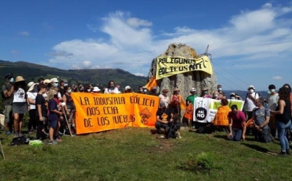 Ruta antieólica en Cantabria en medio de un mes de agosto de febril actividad