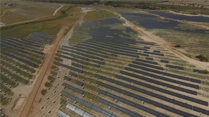 Los parques solares instalados en Extremadura ocupan apenas el 0,08 por ciento del territorio regional