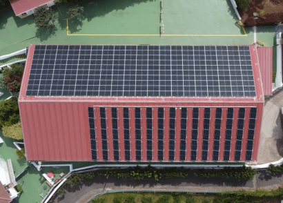 SREnergía despliega una comunidad solar sobre el tejado del British School Tenerife