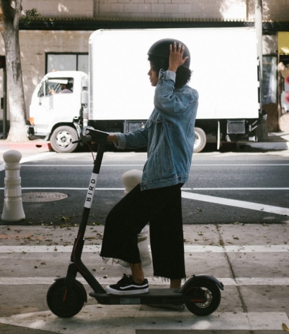 Llega la Guía práctica para circular en patinete eléctrico por la ciudad