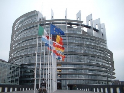 Anpier, UNEF y PxNME pedirán a los europarlamentarios que no sean cómplices del atropello a las renovables en España