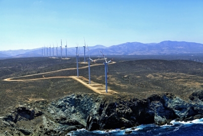 Acciona instalará 270 megavatios eólicos y 130 fotovoltaicos en Chile