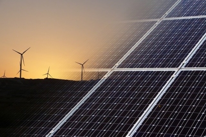 España debería instalar más de 385 GW renovables para acelerar la transición