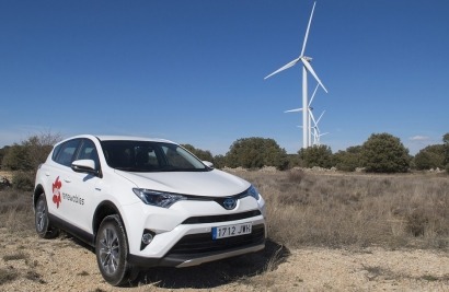 EDP Renováveis apuesta por los vehículos todoterreno híbridos de Toyota para acceder a sus parques eólicos