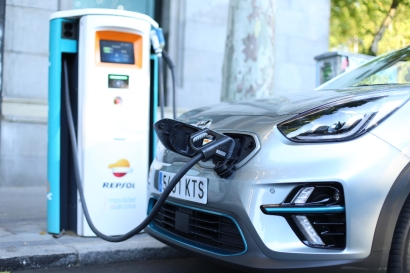 Repsol inaugura en Madrid un nuevo punto de recarga con hasta 150 kW de potencia