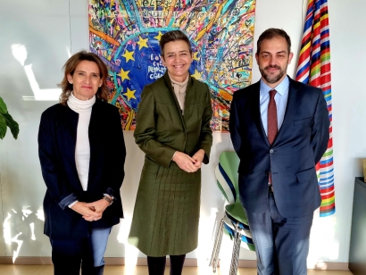 Ribera se reúne con la vicepresidenta de la Comisión Europea para solicitar la prórroga de la solución ibérica