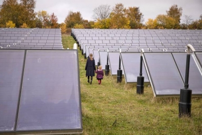 Santander lanza una plataforma para invertir en proyectos de energías renovables en España 