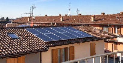 La sombra del impuesto al Sol sigue planeando sobre la percepción que tiene la opinión pública de las instalaciones solares para autoconsumo