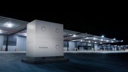  sonnen lanza su primera batería para empresas con una capacidad de 495 kWh 