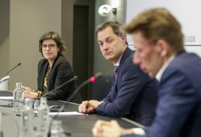 El Gobierno liberal de Bélgica planea un impuesto del 25% sobre los márgenes de las empresas energéticas