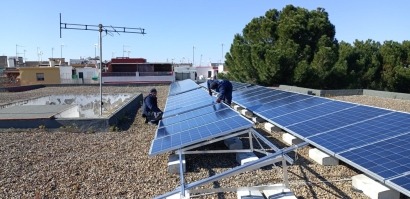 Andalucía lleva a Bruselas Torreblanca Ilumina, la comunidad energética que lucha contra la pobreza en un barrio de Sevilla