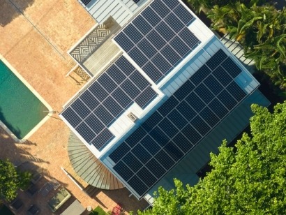 España ya tiene en instalaciones solares para autoconsumo casi tanta potencia como la que suma todo el parque nuclear nacional