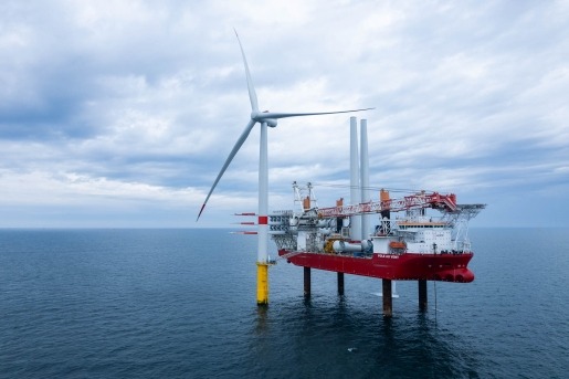 Ocean Winds instala el primer aerogenerador del parque eólico marino francés Yeu-Noirmoutier