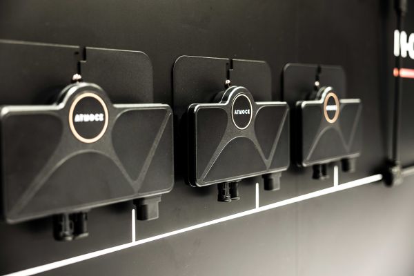 Atmoce anuncia en BePositive el lanzamiento de "la primera batería de voltaje extra bajo del sector"