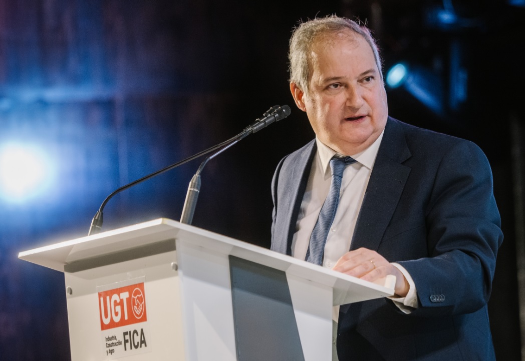 El ministro de Industria reclama en Bruselas más interconexiones eléctricas