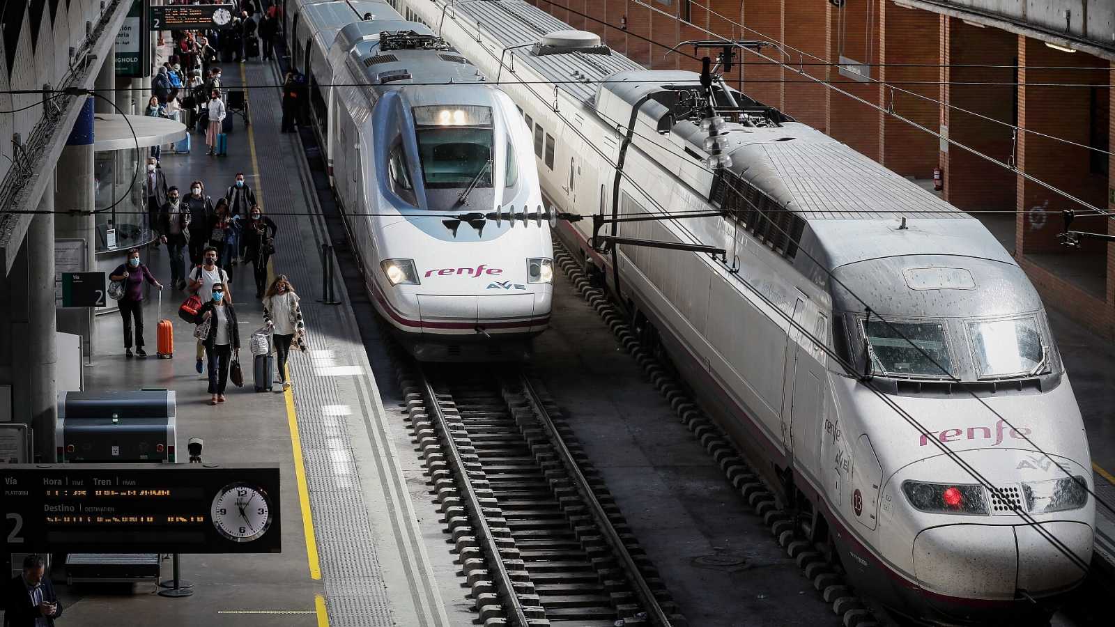 El Gobierno destina 1.334 millones de euros a contratar la electricidad verde que moverá los trenes entre 2026 y 2030