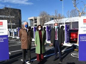 Inaugurada en Madrid la mayor electrolinera de España